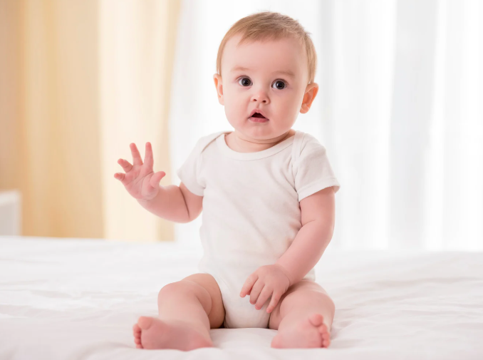Baby Not Waking for Feeds: Causes, Solutions & When to Worry